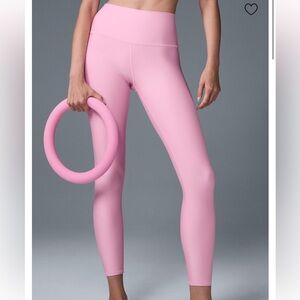 NWT ALO SWEET PINK ⅞ AIRLIFT LEGGING